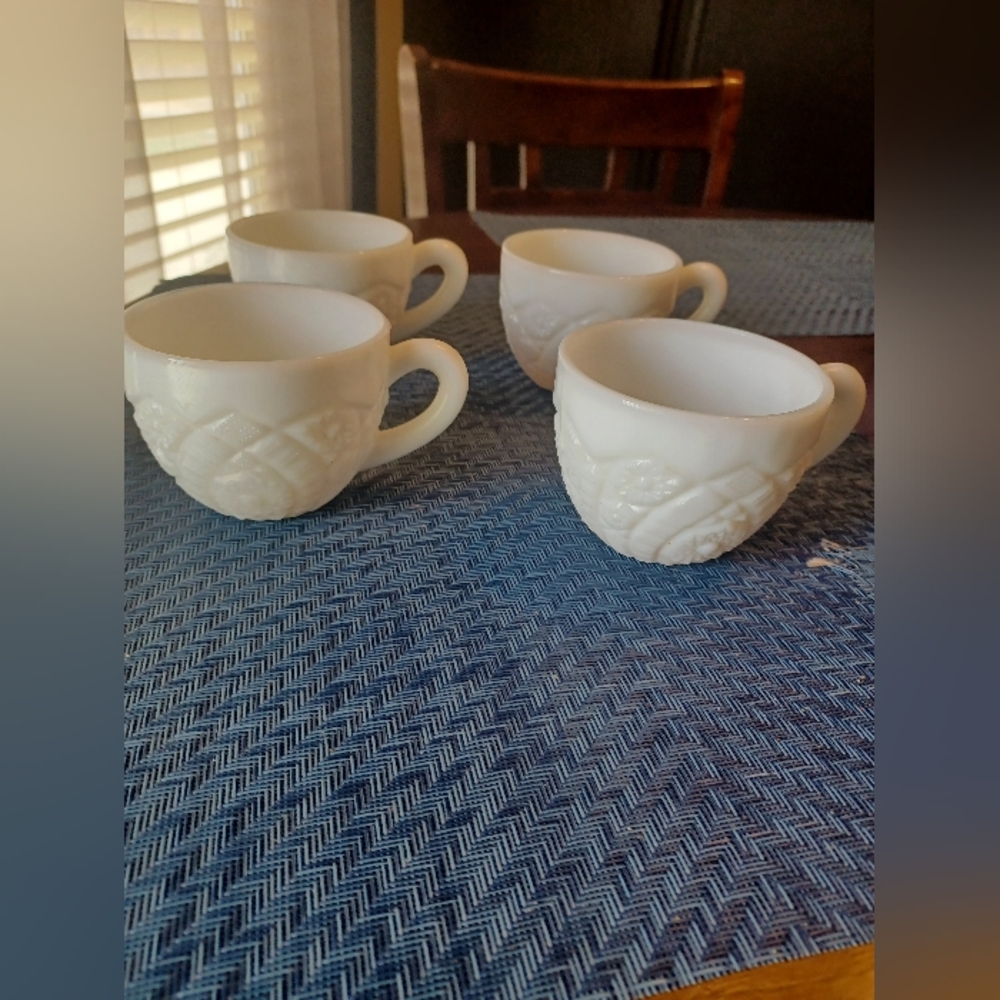 Vintage milk glass mugs